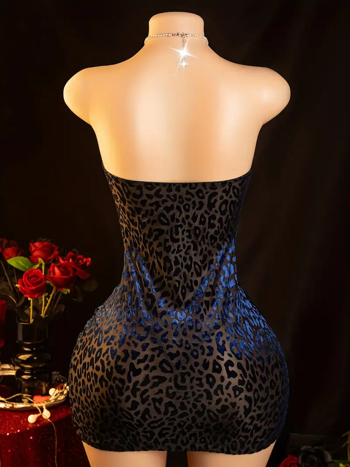Sexy lingerie set, featuring a blue leopard print dress with sparkling chain for a small bust look, sleepwear set ideal for bed dates, passionate secretary role-play uniform, hip-hugging nightdress, new ladies' lingerie and panties for Valentine's Day.