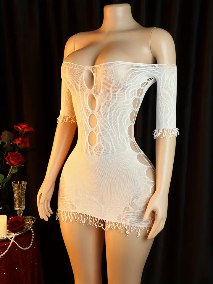 Sexy dress with a playful style, white tassels, off-shoulder and backless, long-sleeve mesh dress