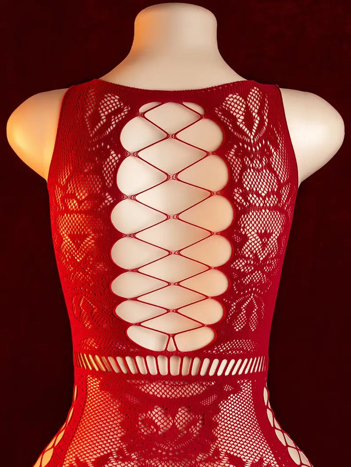 Plus-size sexy dress in burgundy with crisscross straps, hollow jacquard pattern, and high elasticity